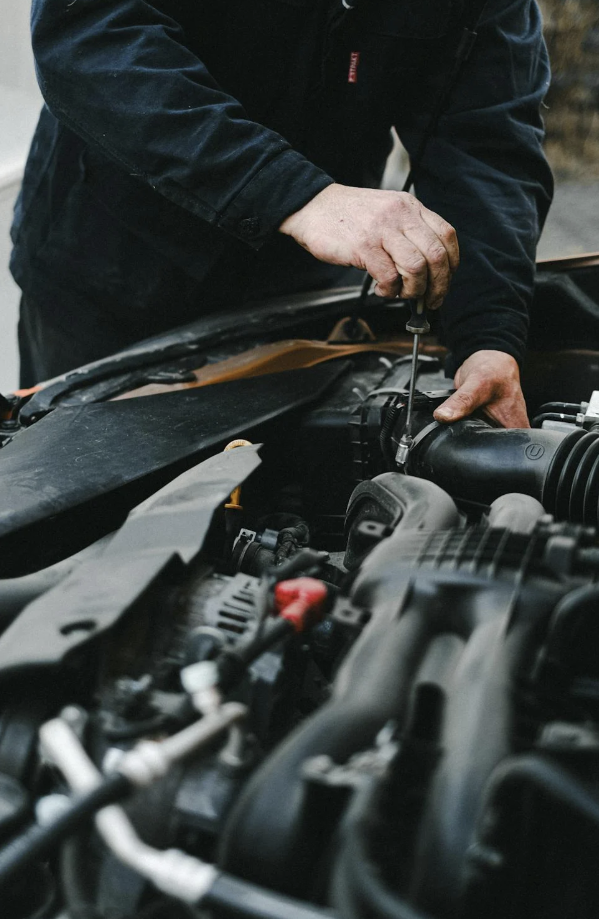St-Charles-engine-service this image shows car diagnostics and repair in St. Charles, MO